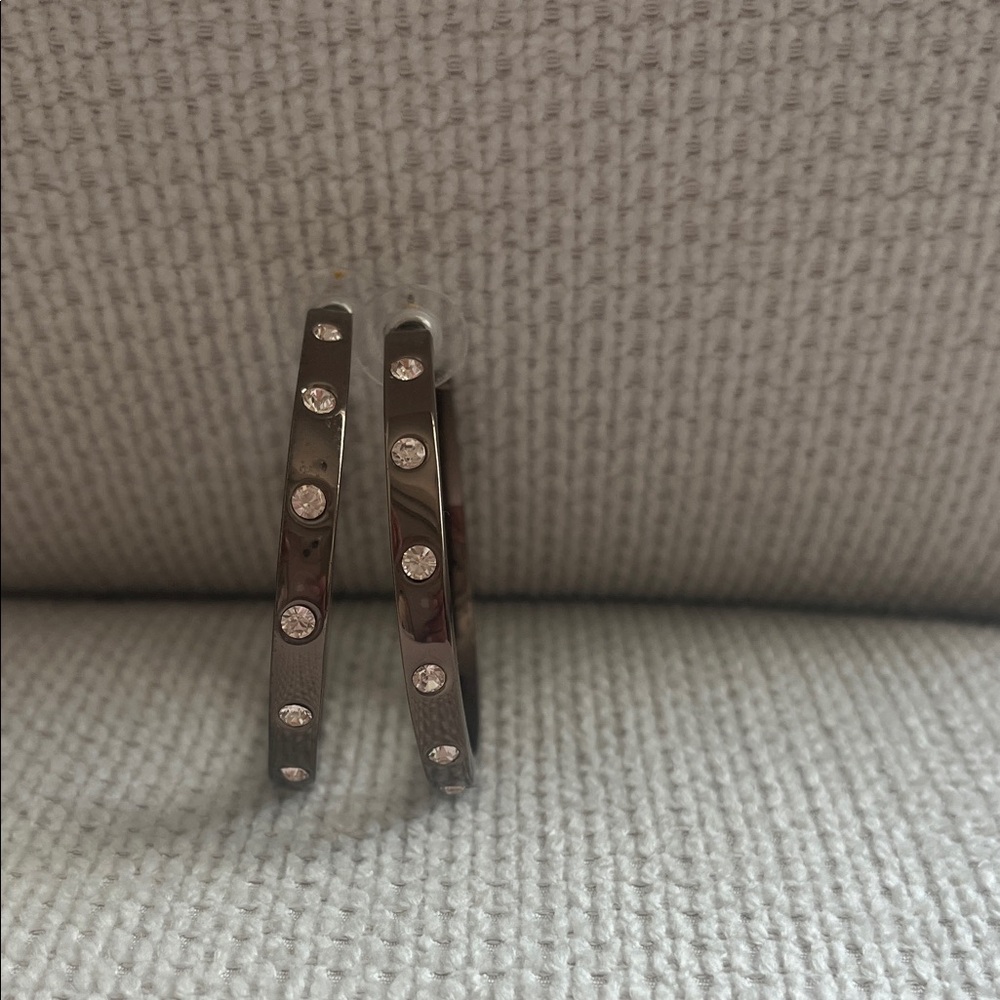 Givenchy bronze Crystal-Studded Hoop Earrings - Picture 5 of 5